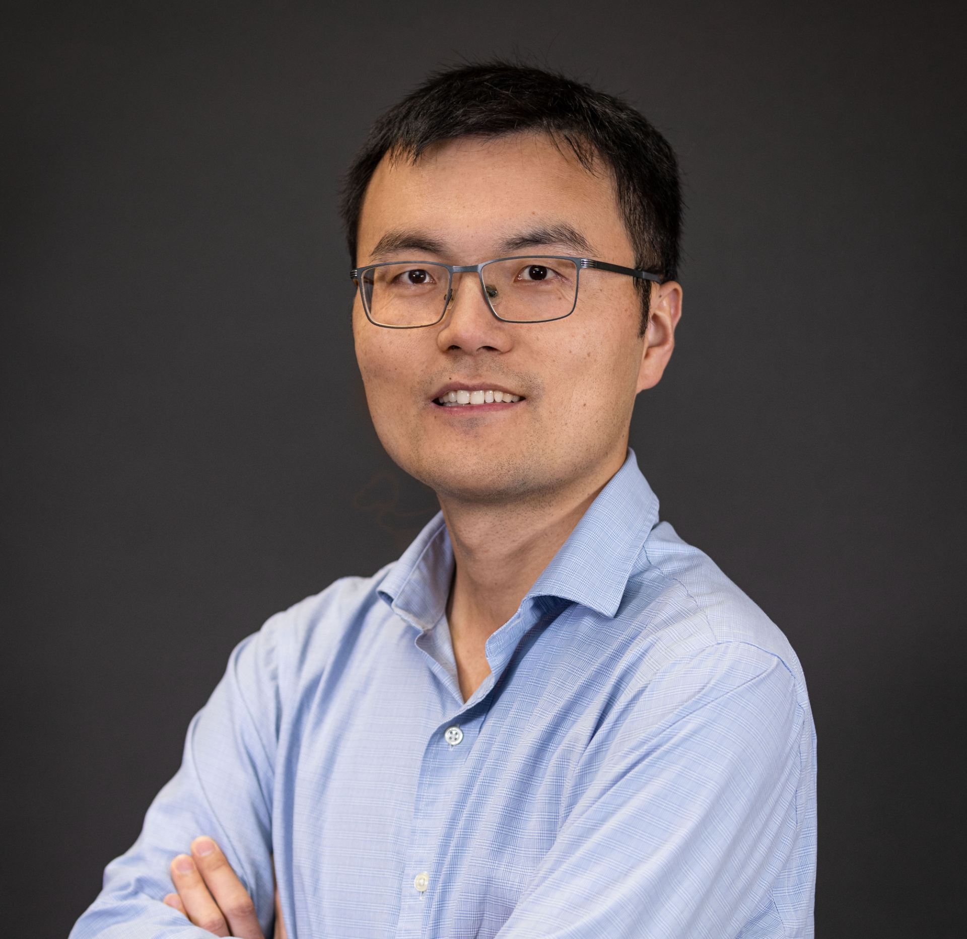 Headshot for Dr. Zhenpeng Qin